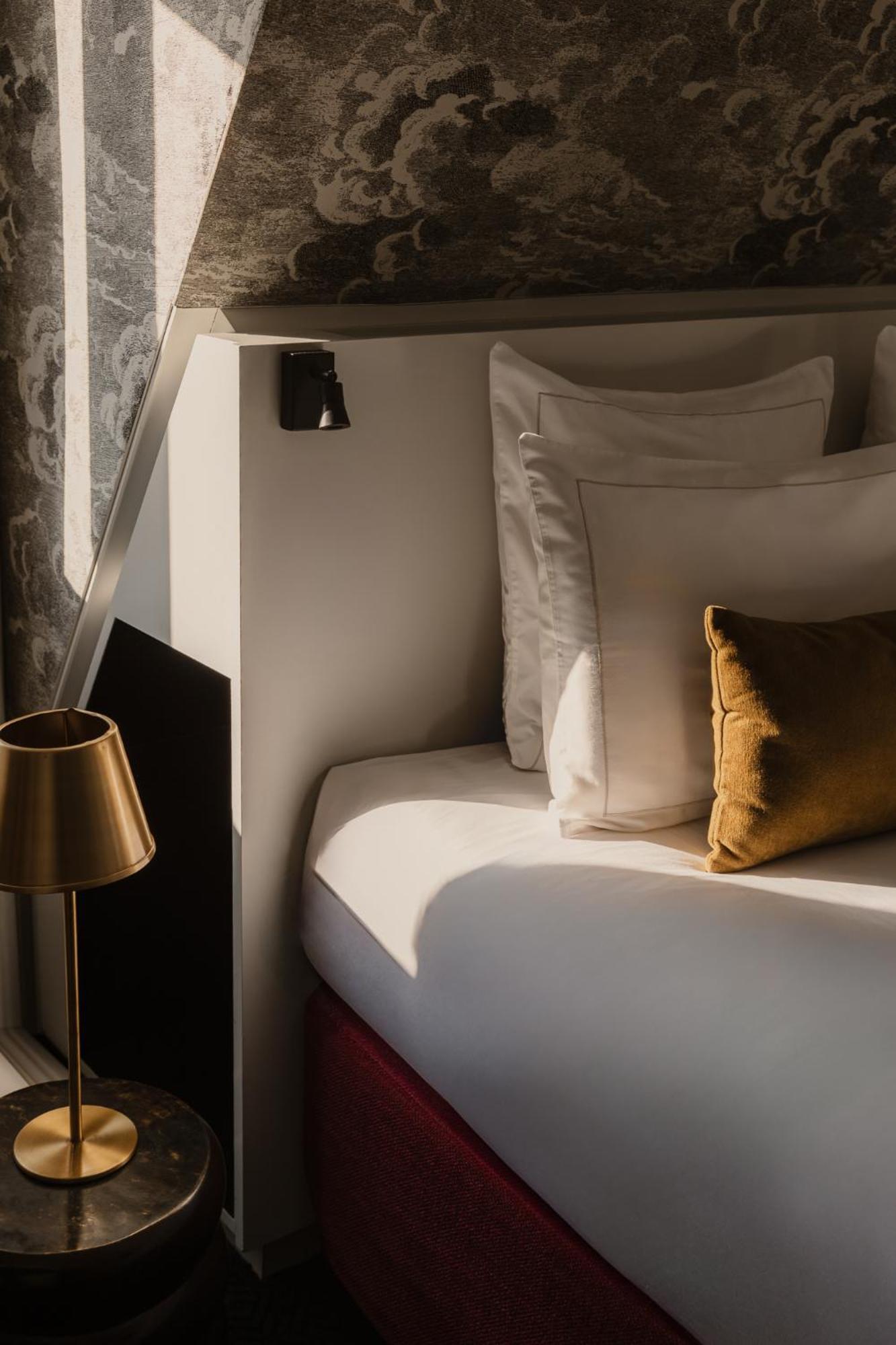 Hotel Bourgogne & Montana Paris Exterior photo