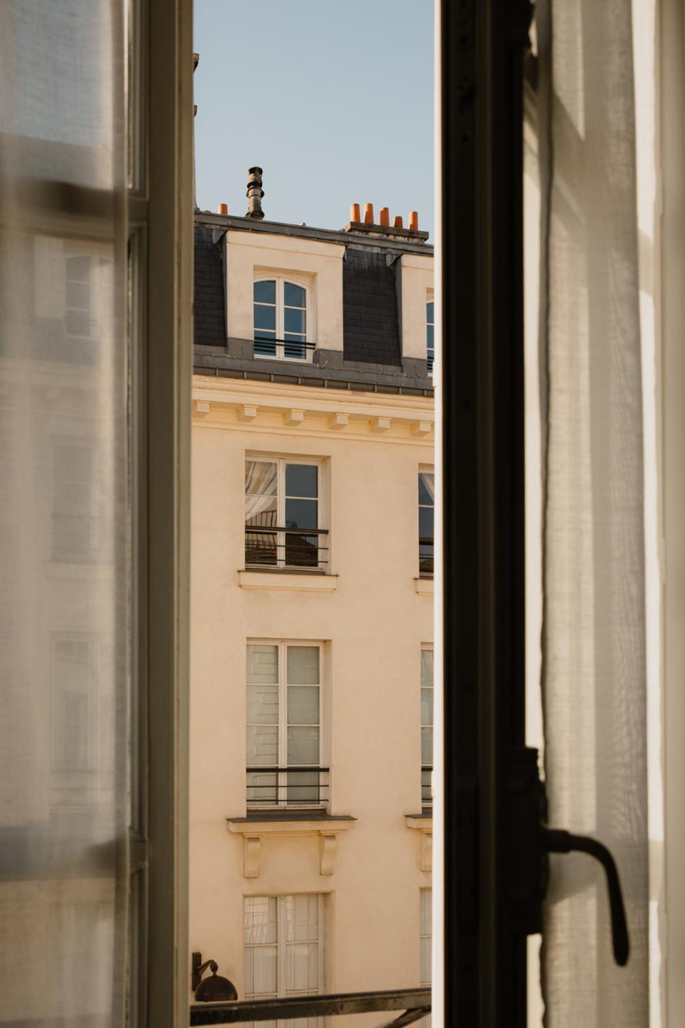 Hotel Bourgogne & Montana Paris Exterior photo