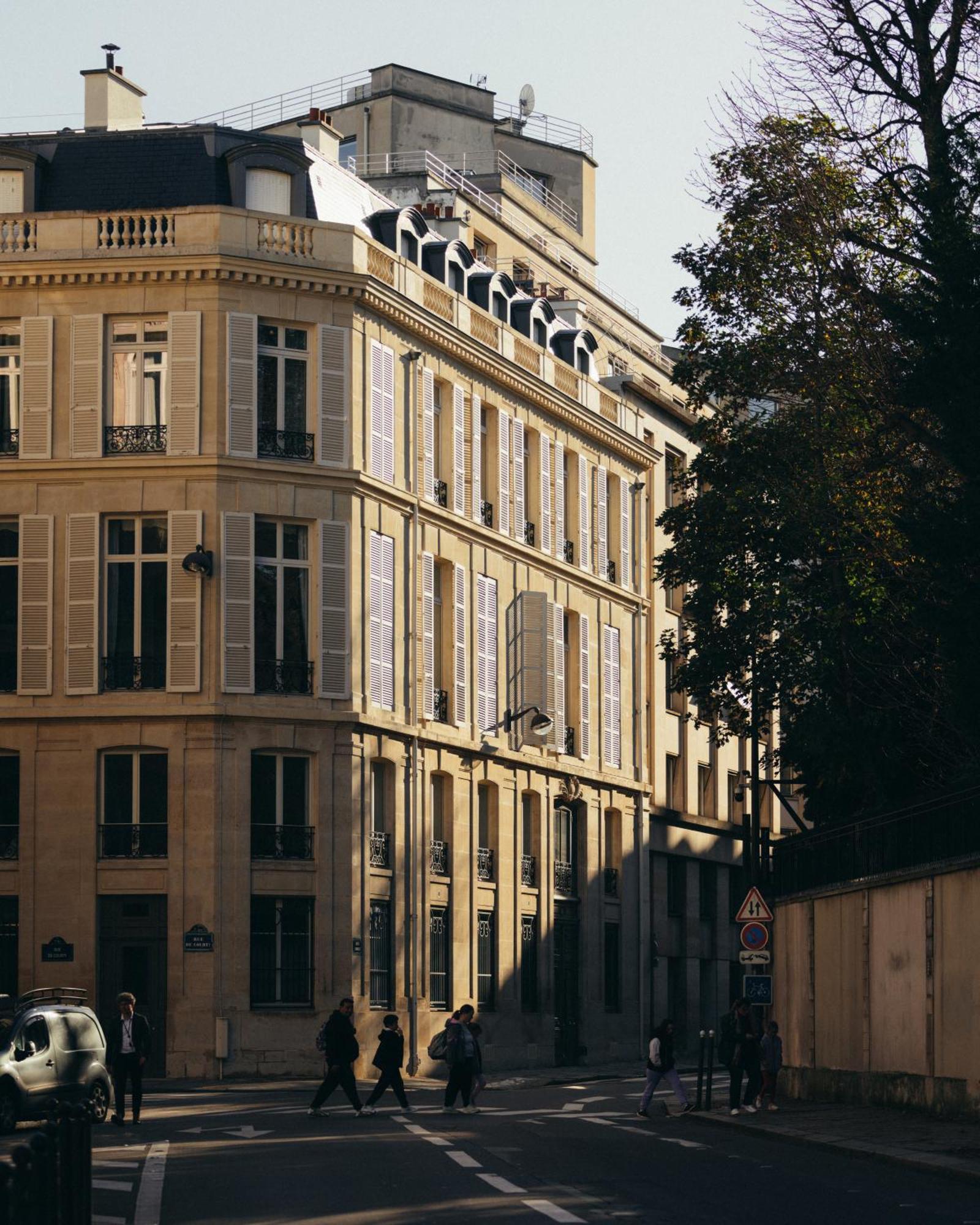 Hotel Bourgogne & Montana Paris Exterior photo