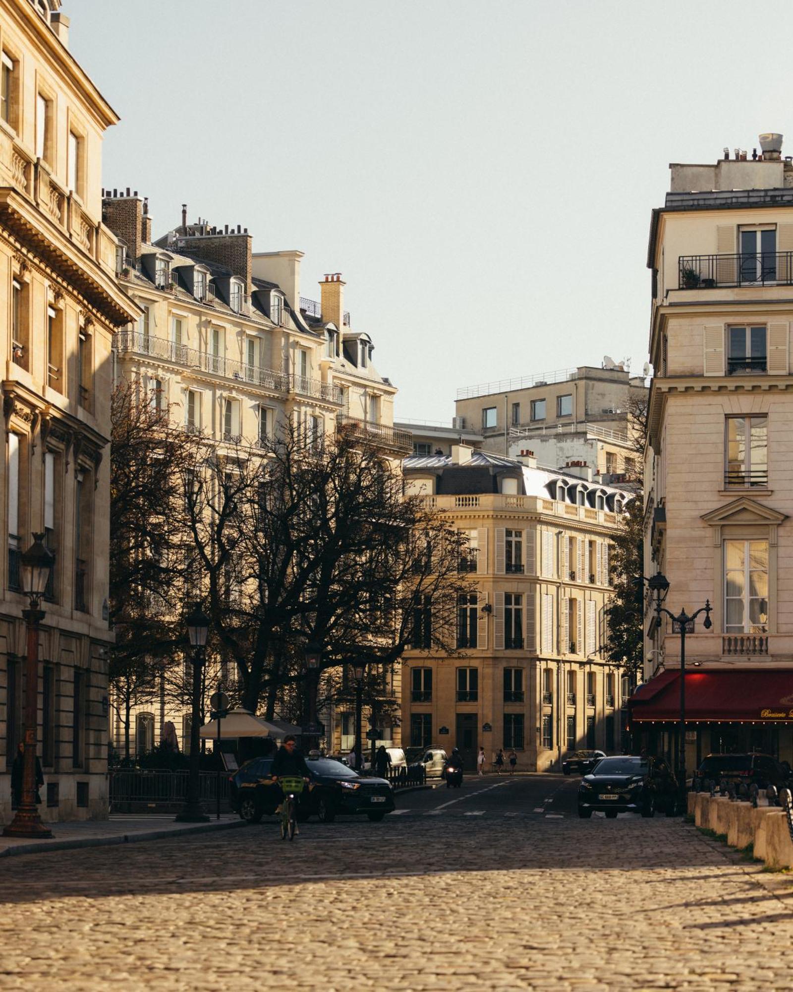 Hotel Bourgogne & Montana Paris Exterior photo