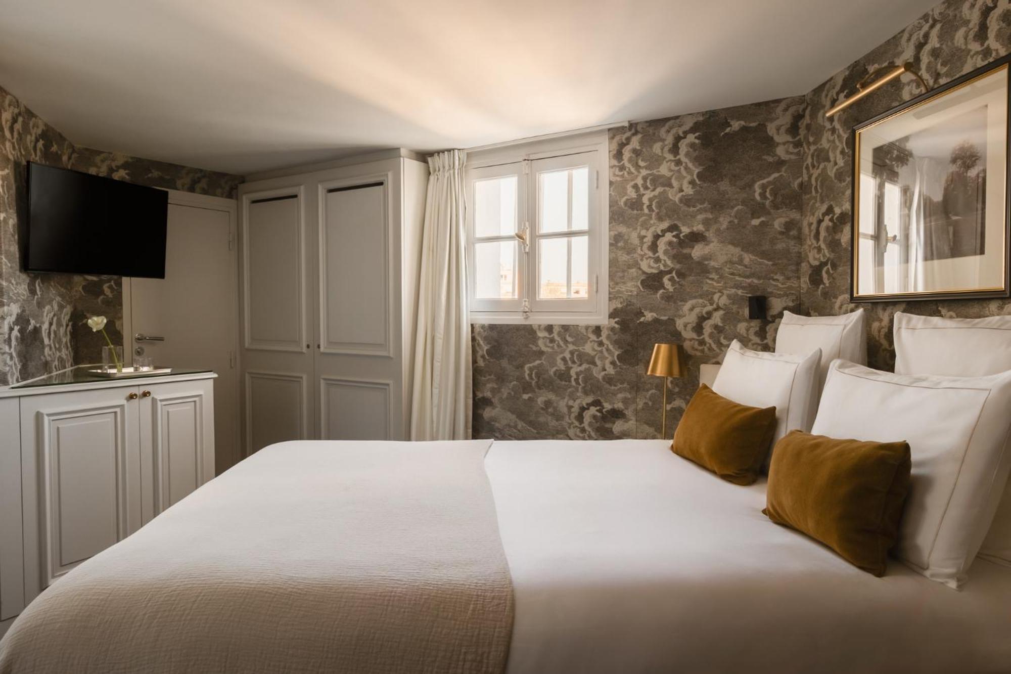 Hotel Bourgogne & Montana Paris Exterior photo