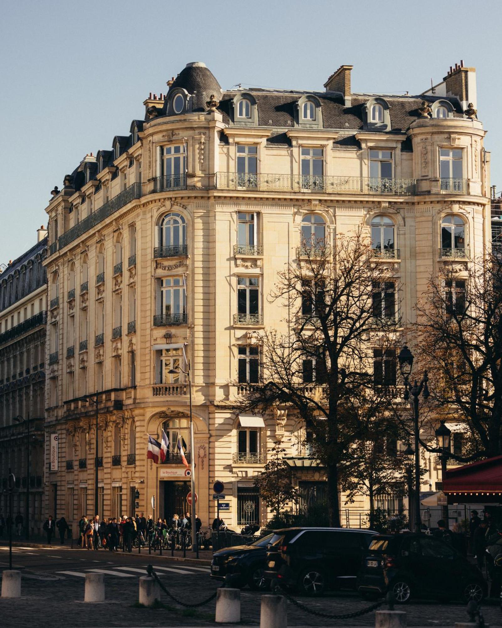 Hotel Bourgogne & Montana Paris Exterior photo