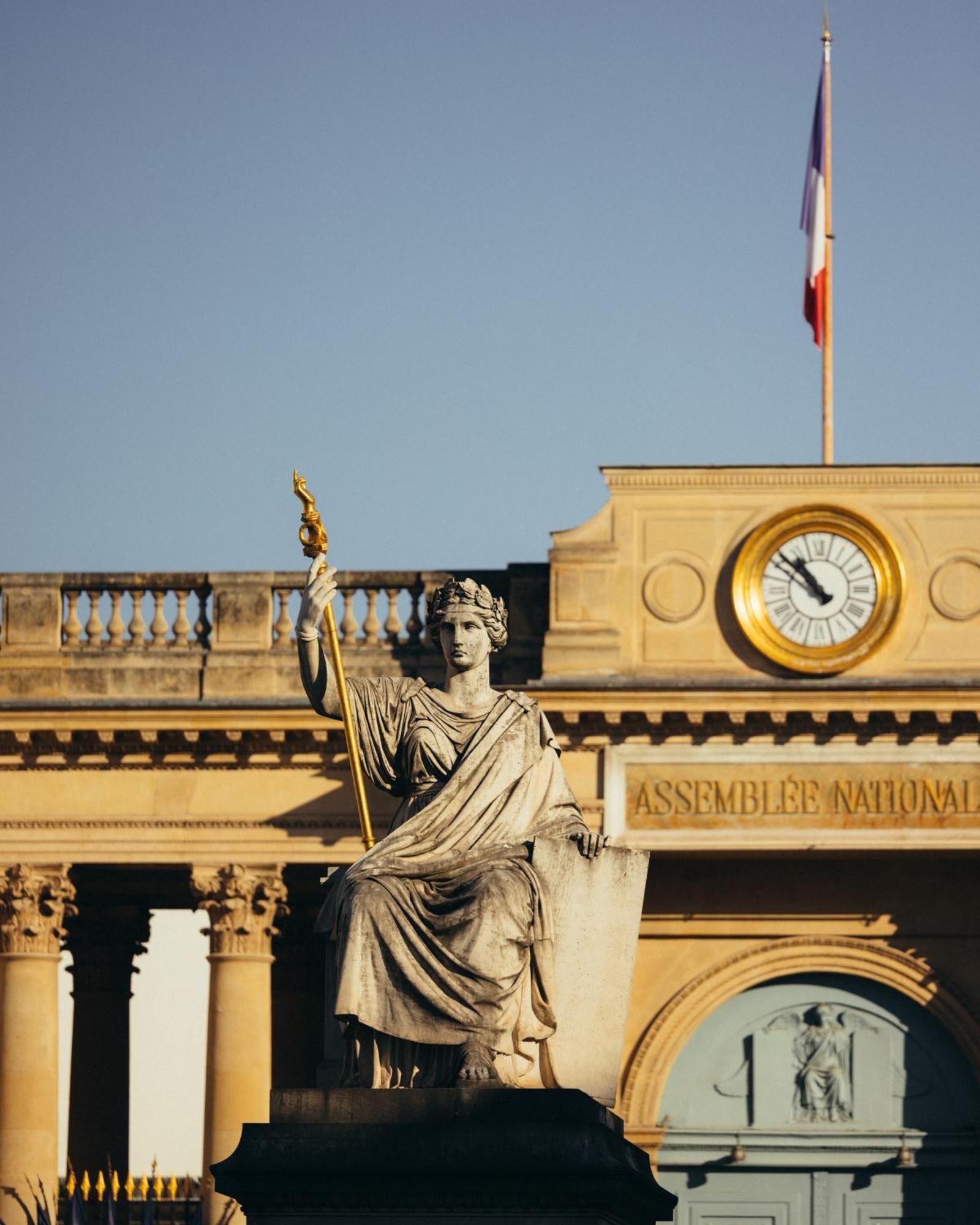 Hotel Bourgogne & Montana Paris Exterior photo