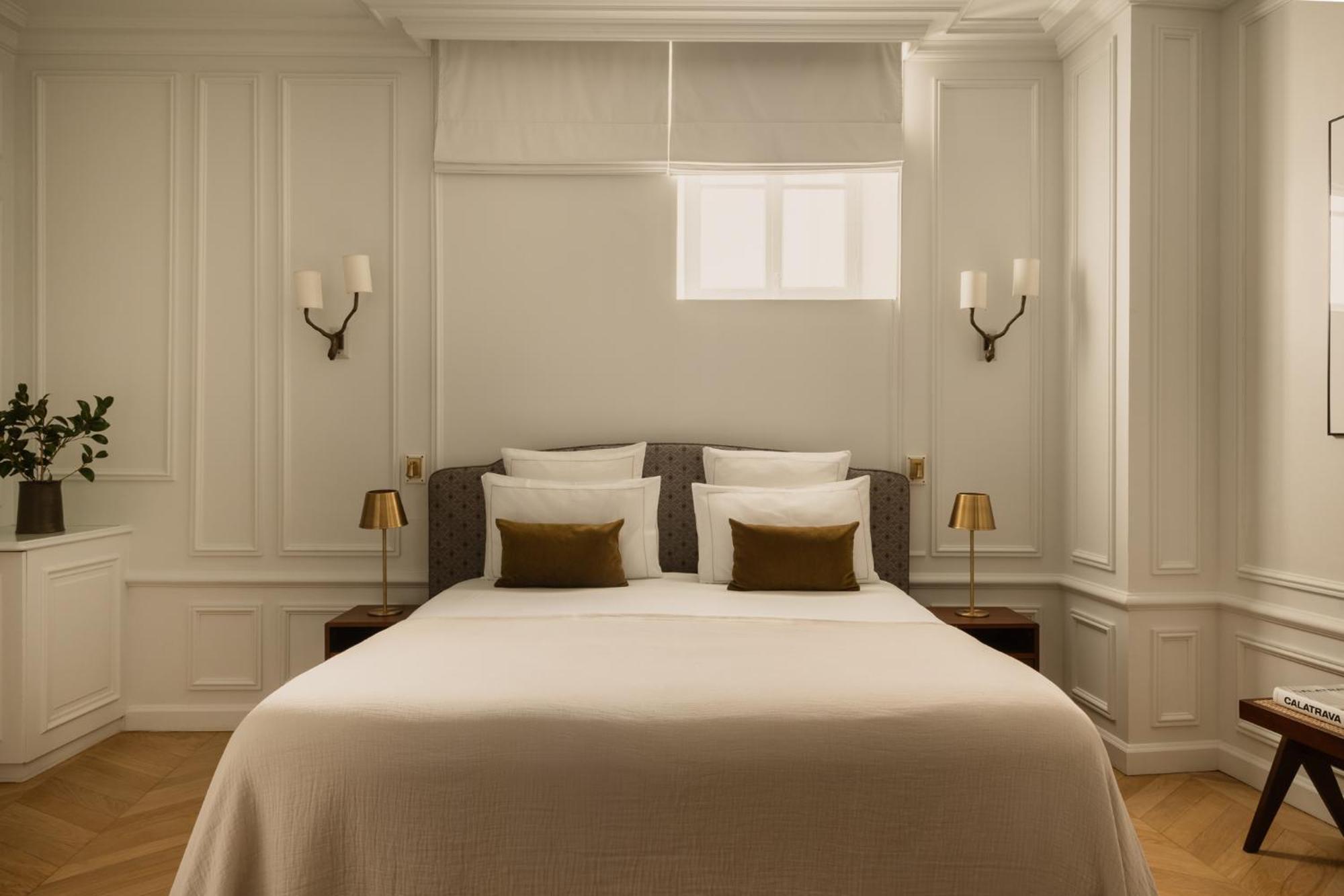 Hotel Bourgogne & Montana Paris Exterior photo