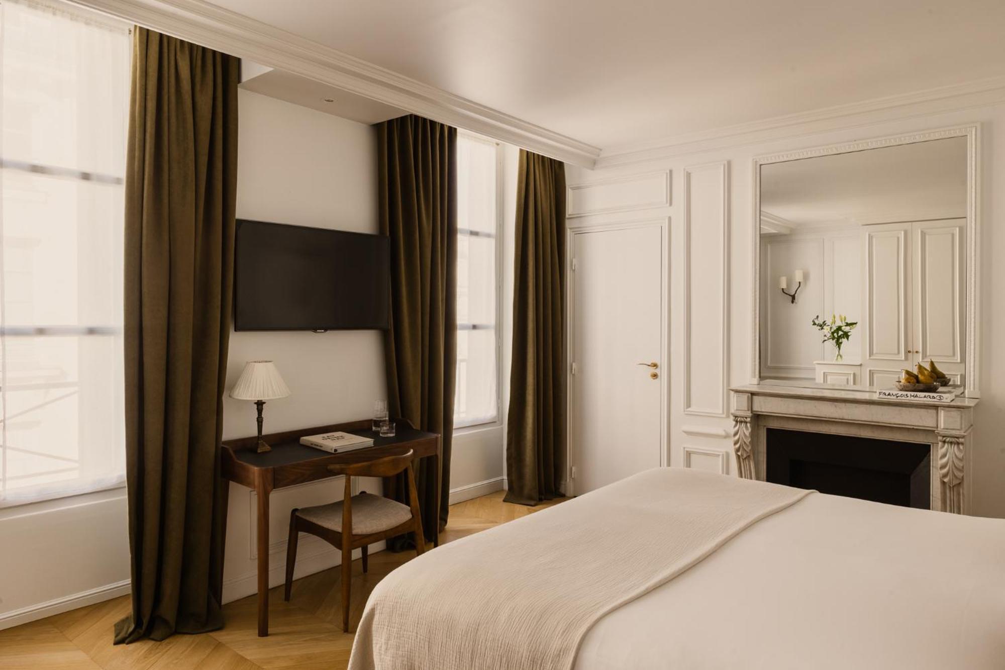 Hotel Bourgogne & Montana Paris Exterior photo