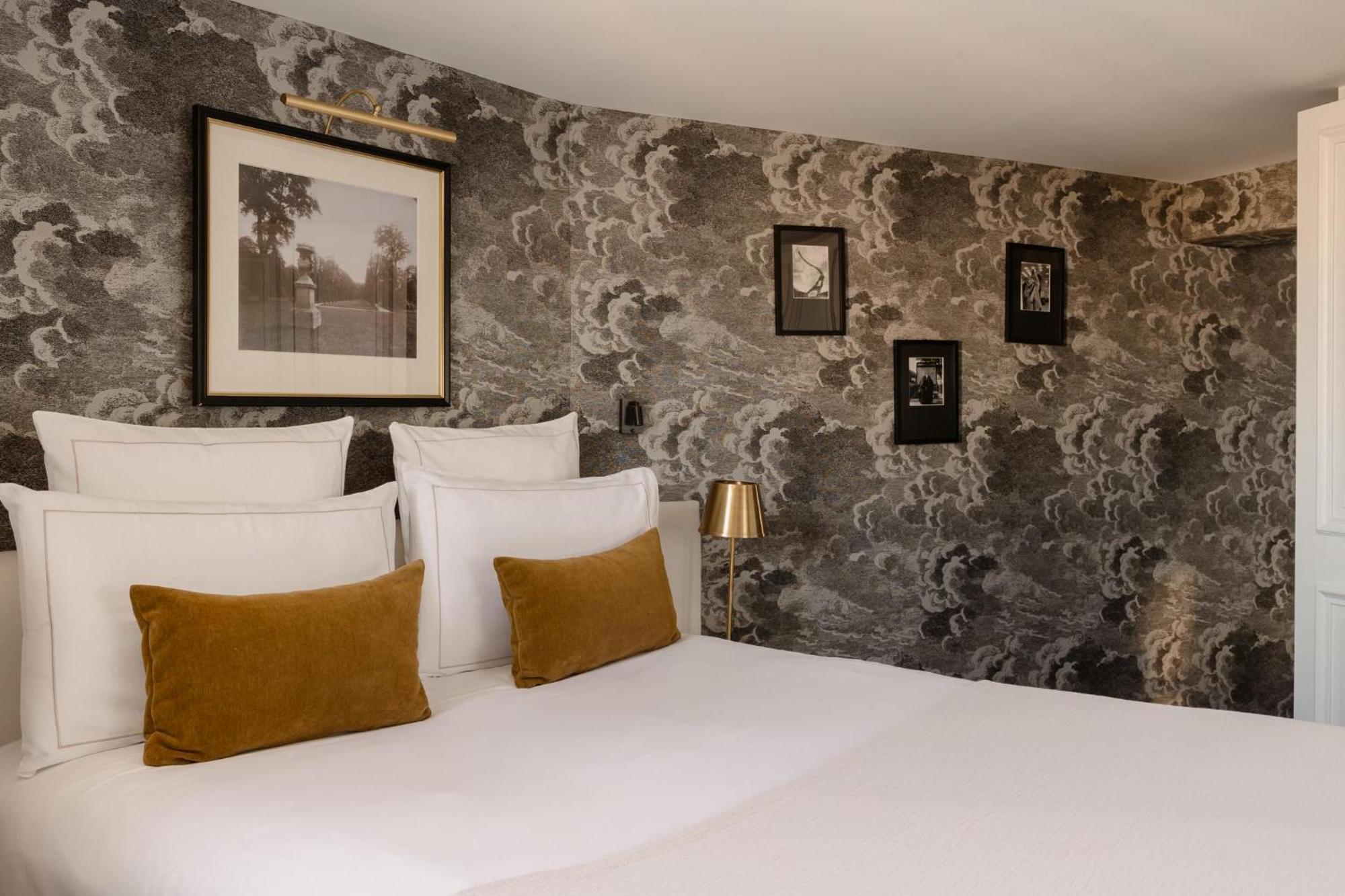 Hotel Bourgogne & Montana Paris Exterior photo